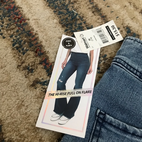 High rise pull-on flare jeans - Picture 9 of 13